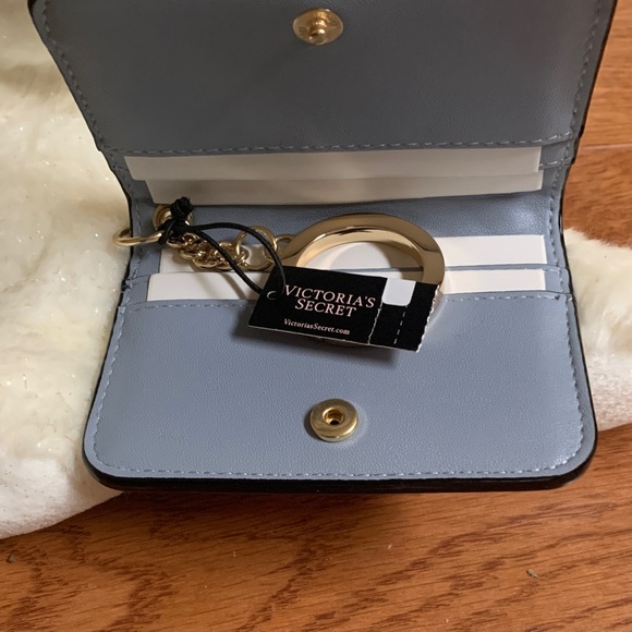 Victoria's Secret Blue Quilted Wristlet - Picture 3 of 5